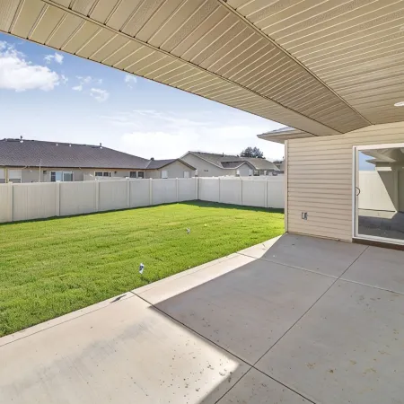 Comfortable New Home in Broadmoor Subdivision
