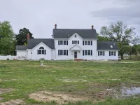 Warwick Farms Waterfront Retreat! Solitude and relaxation on the Warwick River - 5 звезд