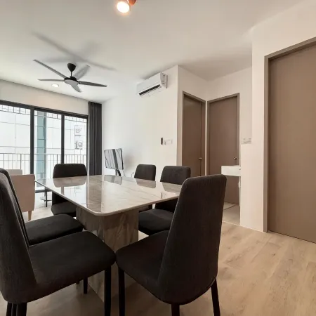 Kenny Hill Residence Kuching by PILLOWTALKS
