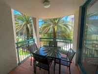 Cha Private Apts Aruba Beach - bar