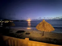 Oceanfront Luxury Living - 2 Bedroom Condo - Beach