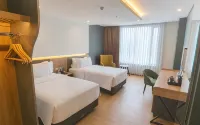 Geary Hotel Bandung - parking