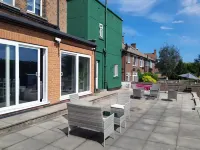 Woodford Hotel Hotels in Woodford