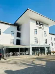 MINT Express Melrose View Hotels near Dragon City Water Park