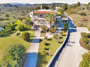 Villa Olive Grove