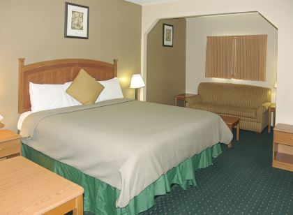 Holland Inn and Suites