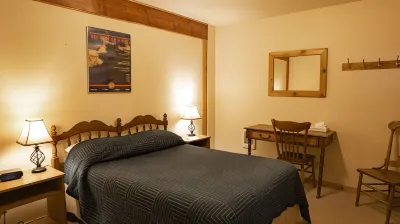 Whittaker's Motel & Historic Bunkhouse Hotels in Ashford