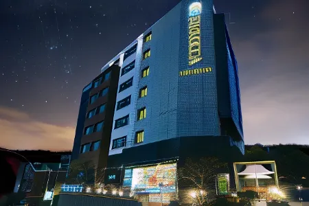 I-Jin Hotel