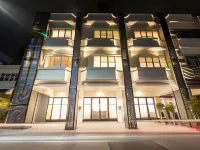 Spring House Hostel Hotel berhampiran Donghai Sports Park
