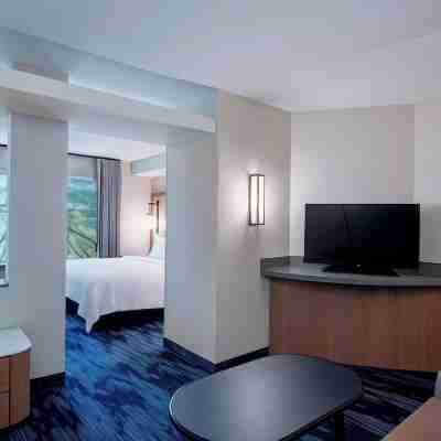 Fairfield Inn & Suites Kelowna Rooms