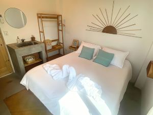 Wander Boutique Hotel