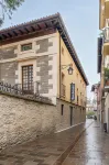 Limehome Vitoria Palacio de Los Álava-Velasco