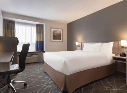 Microtel Inn & Suites by Wyndham Kanata Ottawa West