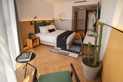MET HOTEL Các khách sạn gần Club de Golf