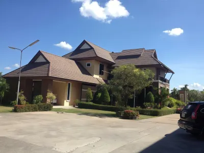 Huaymuang Apartment Отели в г. 