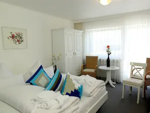 Lupinenhotel GmbH