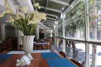 Realminas Hotel e Restaurante Hôtels à : Governador Valadares