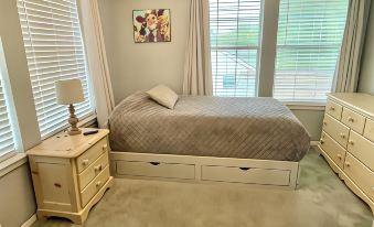 Holder House Rentals - Housity
