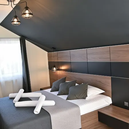 GreenWood Residence