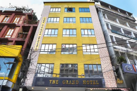 The Grand Hotel Отели в г. Эйзол