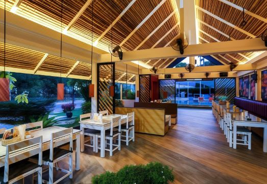 나이한 비치 리조트