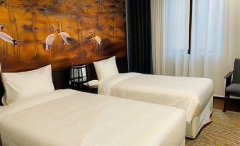 Nguyen Can Shoptel Wyndham Thanh Thuy