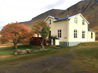 Korpudalur HI Hostel Hotels near Hornstrandir Nature Reserve