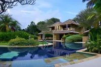 Pool Villa Merumatta Senggigi - 5-Sterne