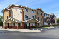 Super 8 by Wyndham Newport News/Jefferson Ave. Các khách sạn gần Newport News Amtrek Station