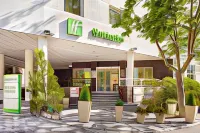 Holiday Inn Toulon - City Centre Hotel berhampiran Faculty of Law University of South Toulon