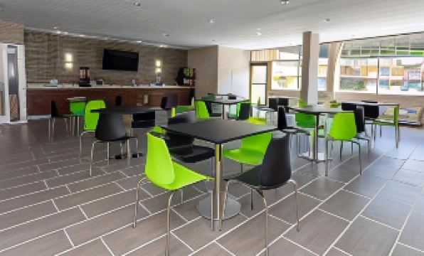 Super 8 by Wyndham Goldsboro