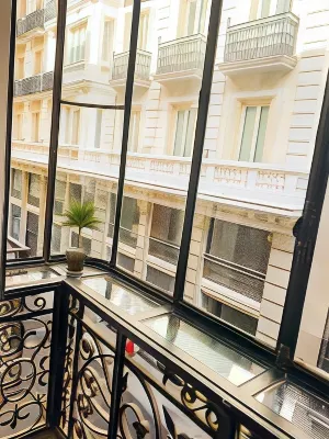 엘 호스탈