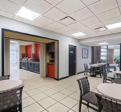 Super 8 by Wyndham Raleigh North East