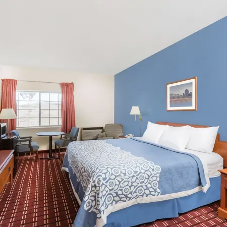 Days Inn & Suites by Wyndham Lordsburg