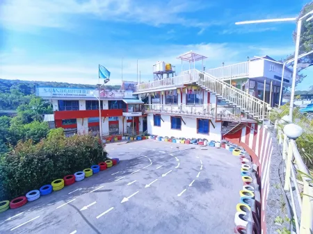 Saanjh Riverside Resort