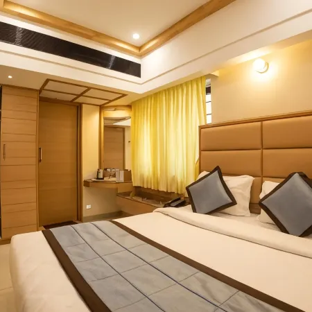 Hotel Grand Sabarees