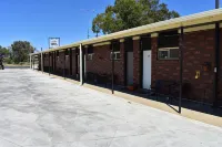 Riviana Motel