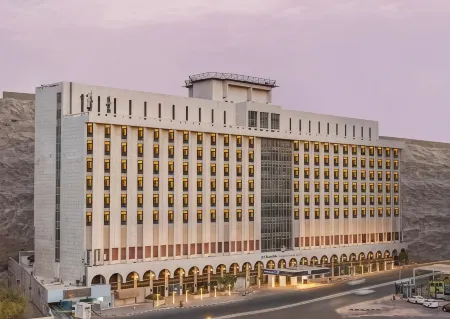 Al Shohada by Palm Rich Makkah