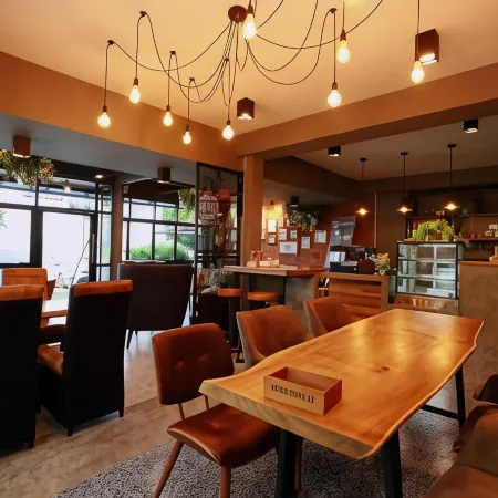 Canvas Family Home