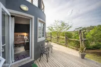 A Stone's Throw Accommodation Hotels in Makana Local Municipality