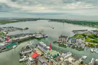 Mermaids  Cove Waterfront Townhome Spectacular Views, Views, Views!