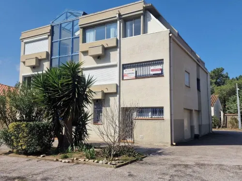 Bel Appartement de 2 Chambres à 200m de la Plage