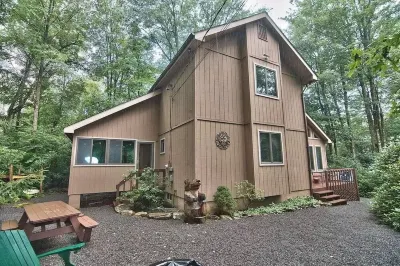 House, 3 Br, 2 BA, Sleeps 8, Perfect for a Getaway! Super Private Hotels near Mountain Vaporz