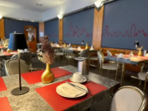 Hotel Residenz 榮-格拉伯菲爾德縣酒店