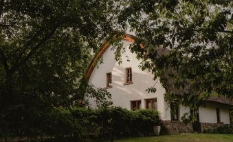 Hot_Elarnia Hotel & Spa