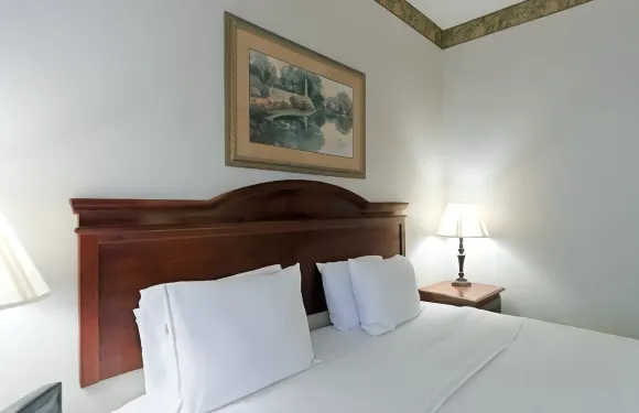 智選假日套房酒店勞林堡 by IHG