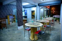 Hotel Housefinch Residency Hotels in Meenakunte