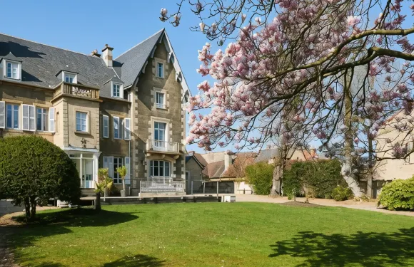 勃艮第園地酒店