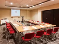 Ibis Eskisehir - ที่มีที่จอดรถ