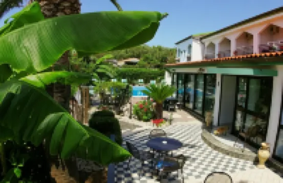 Hotel Marinella - Private Free Parking - Grotticelle Beach 200 m